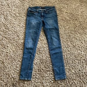 Slightly Curvy Modern Rise Skinny Size 28